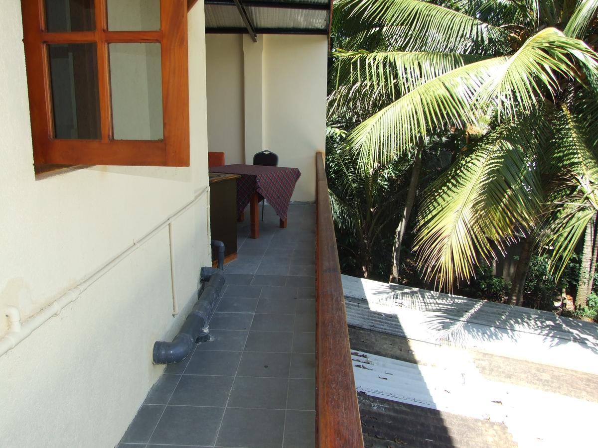 Central City Hostel Kandy Esterno foto