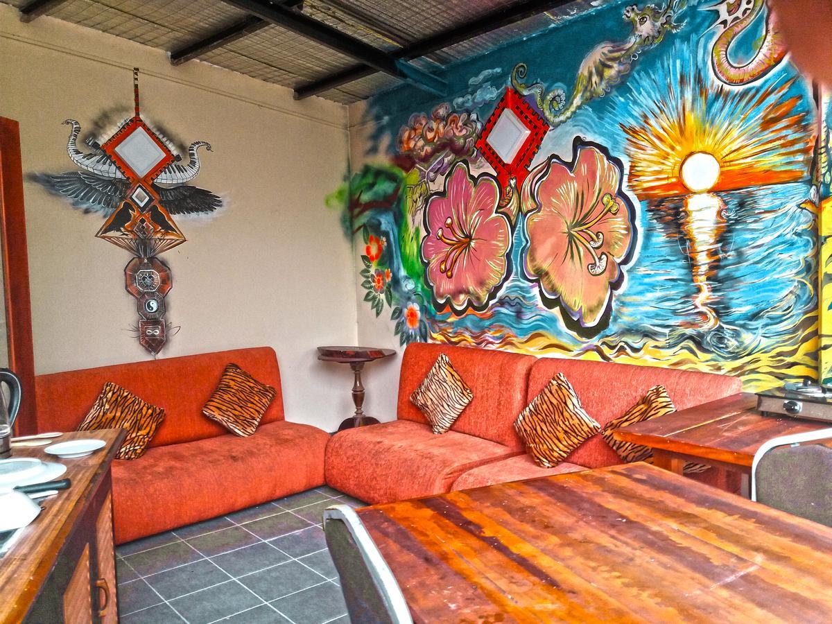 Central City Hostel Kandy Esterno foto
